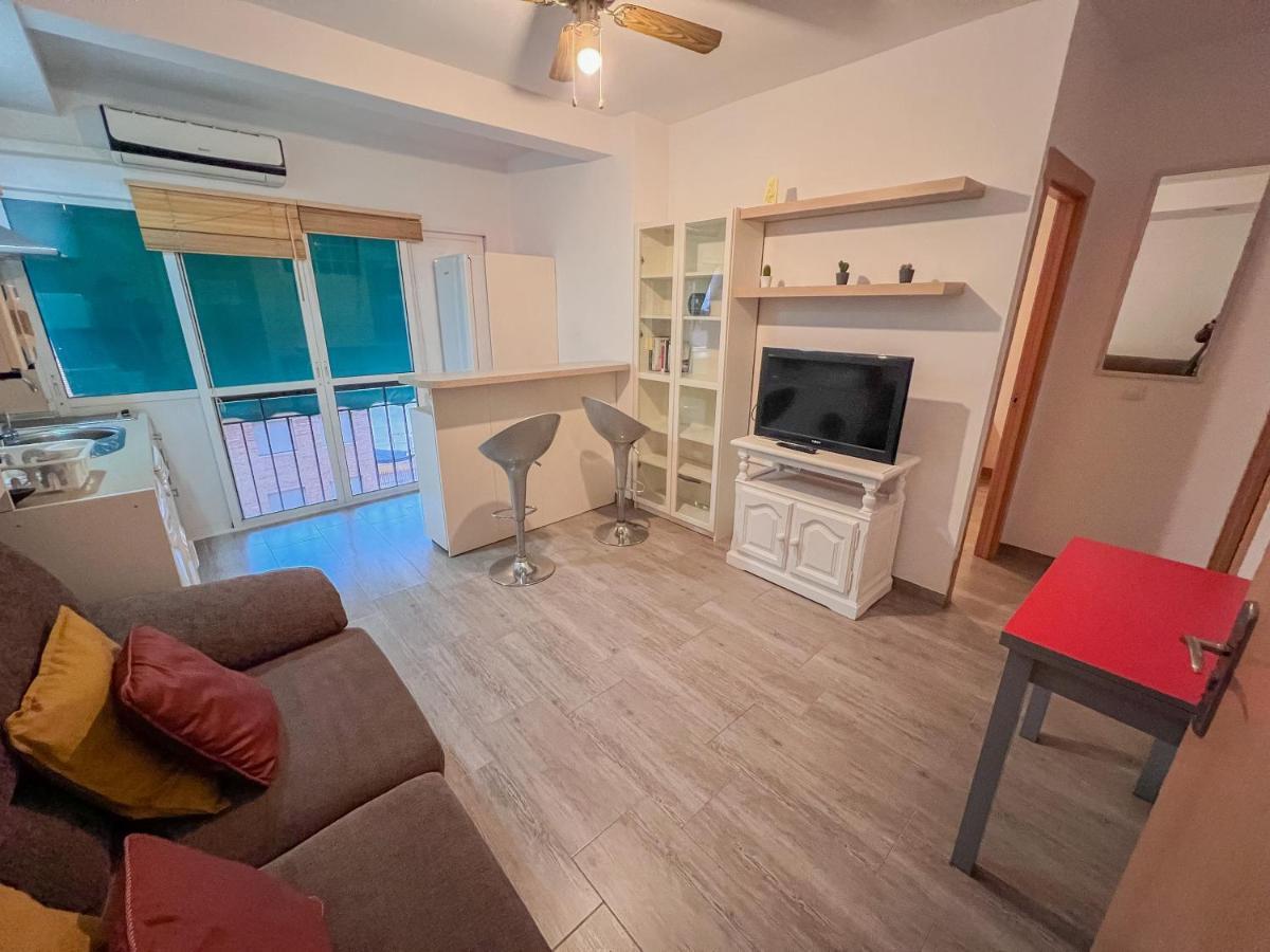 Bonito Apartamento Cerca Del Puerto Málaga Exterior foto