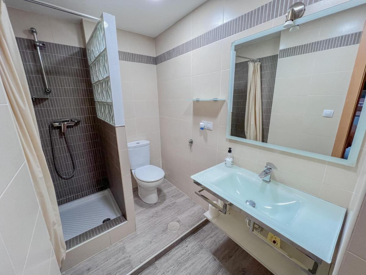 Bonito Apartamento Cerca Del Puerto Málaga Exterior foto